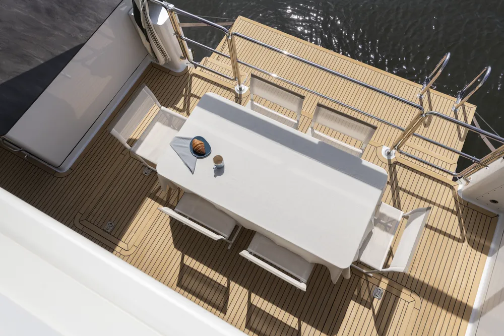 Exterior deck aerial view of a houseboat built by Mason Marine Industries